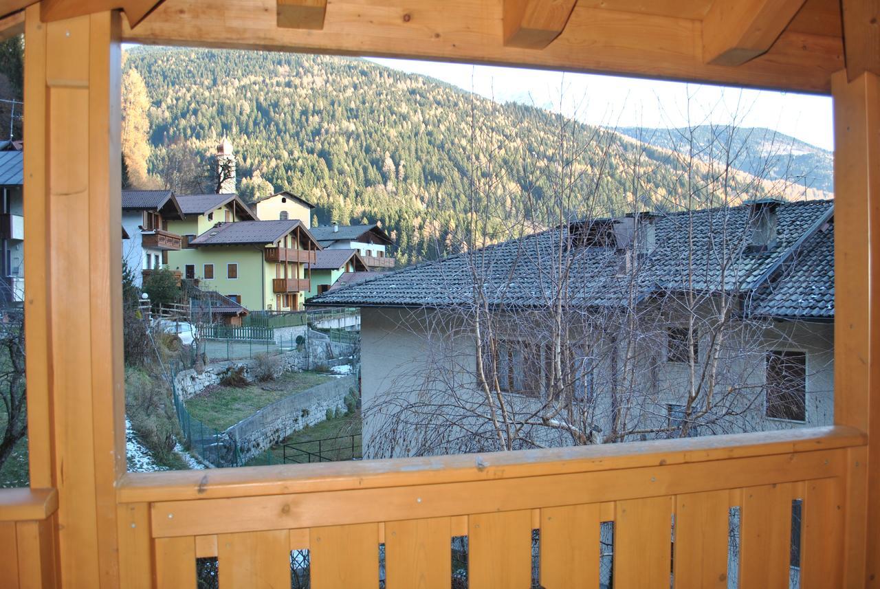 Villetta Con Giardino E Panorama Daire Carisolo Dış mekan fotoğraf