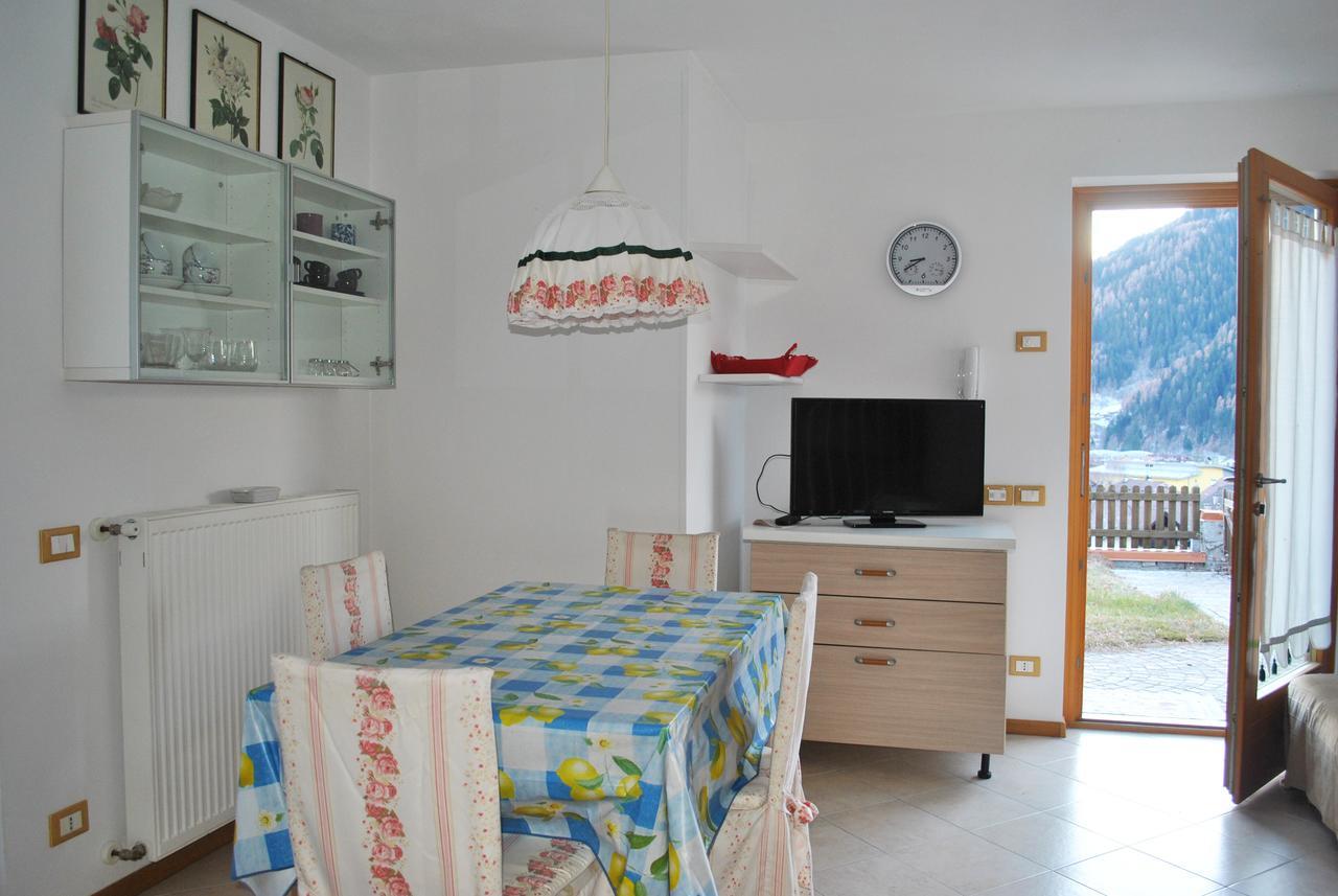 Villetta Con Giardino E Panorama Daire Carisolo Dış mekan fotoğraf